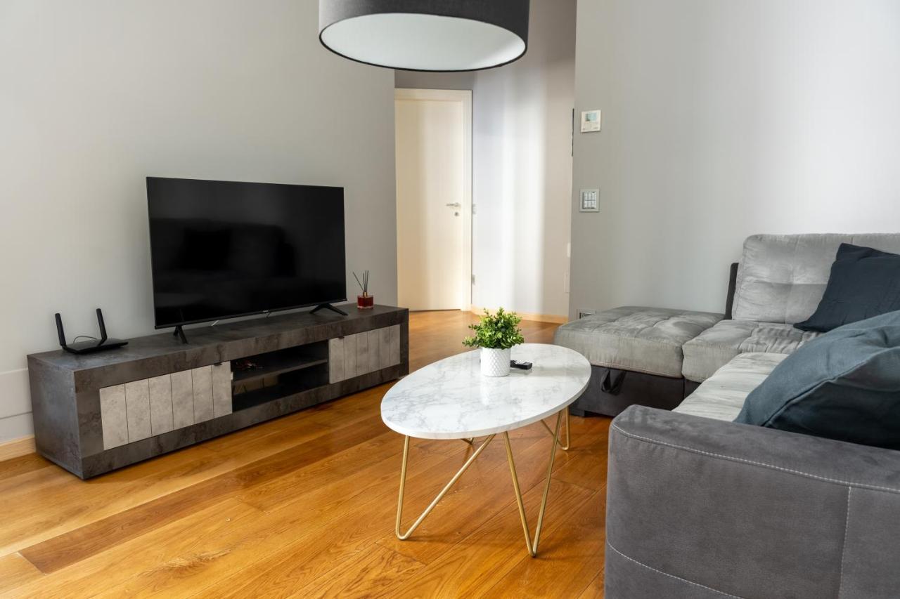 5 Min Duomo Luxury Home In Brera Design District Milan Exterior photo